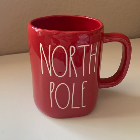 Rae Dunn North Pole Mug - Picture 1 of 4